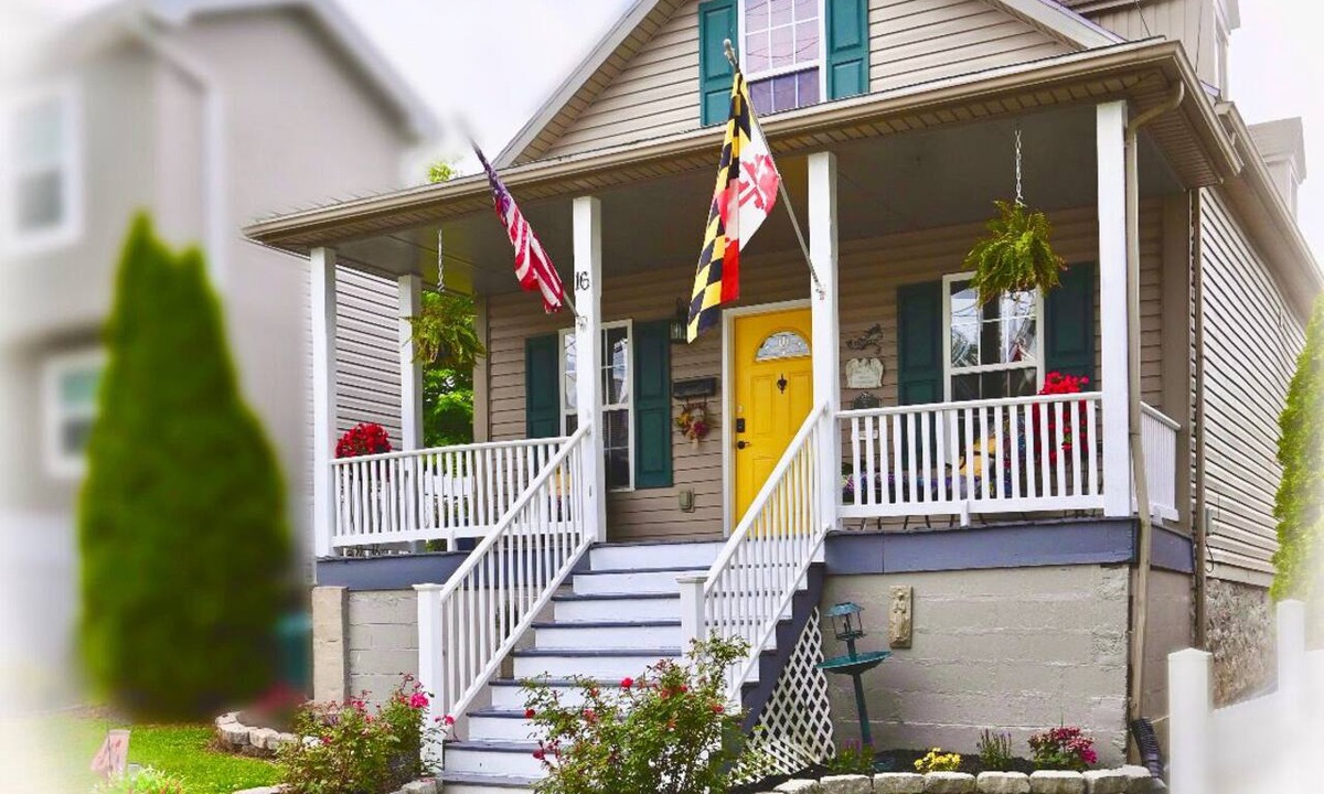 Williamsport Cottage | Enjoy Fall on our big porch! Check out discounts, bike storage and amenities!