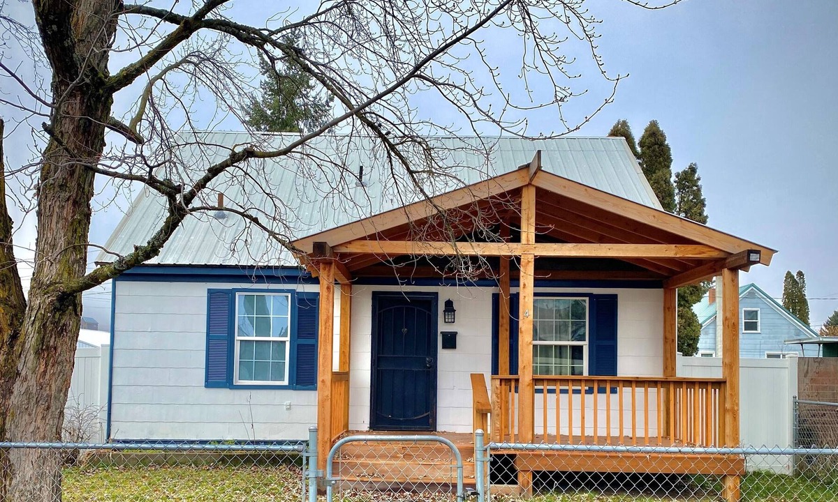 Kellogg House | Entire 3 bedroom house right next to Silver Mountain