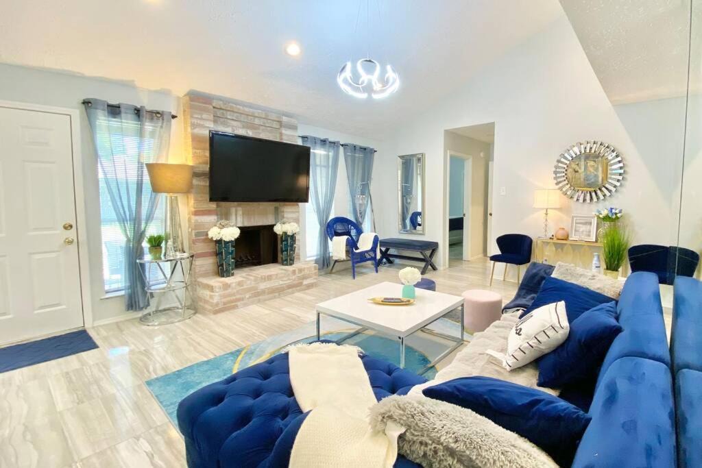 Barker House | Entire beautiful cozy home in the heart of Katy