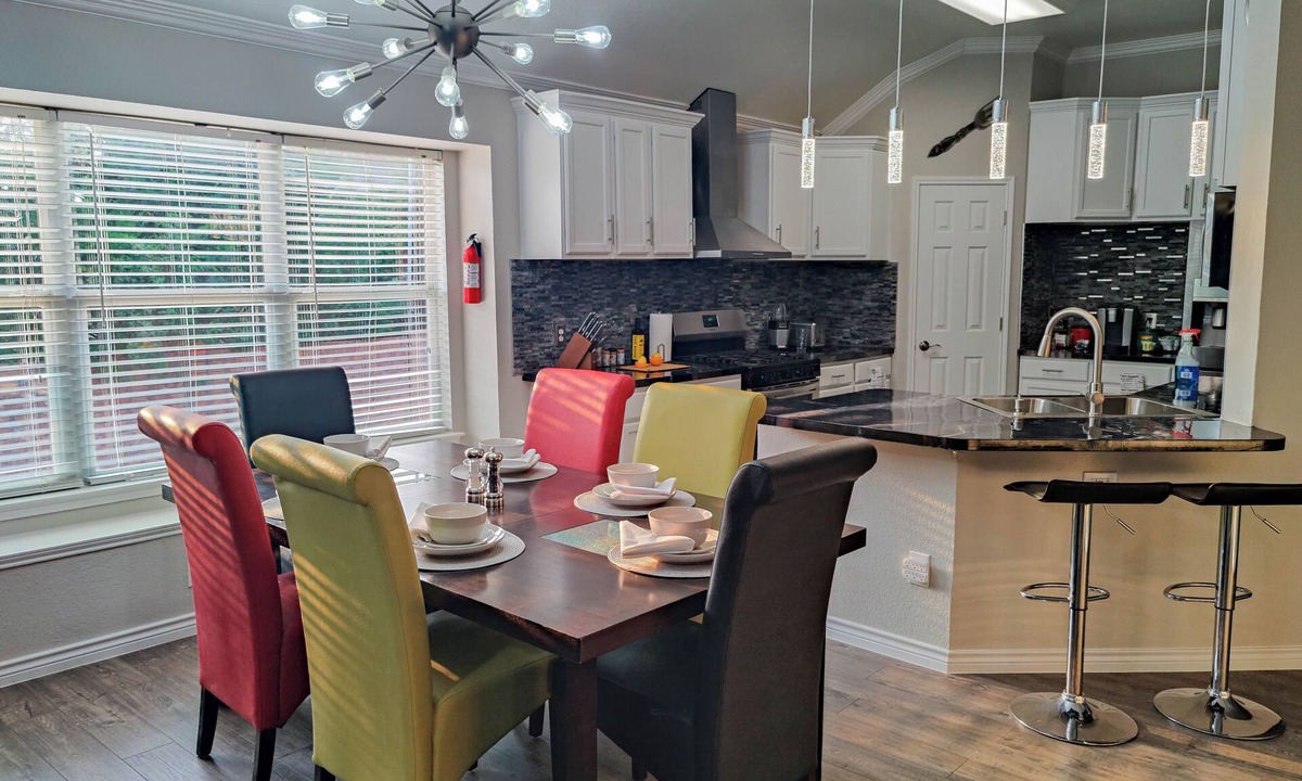McKinney House | Entire Luxury 3 Bedroom Residential House