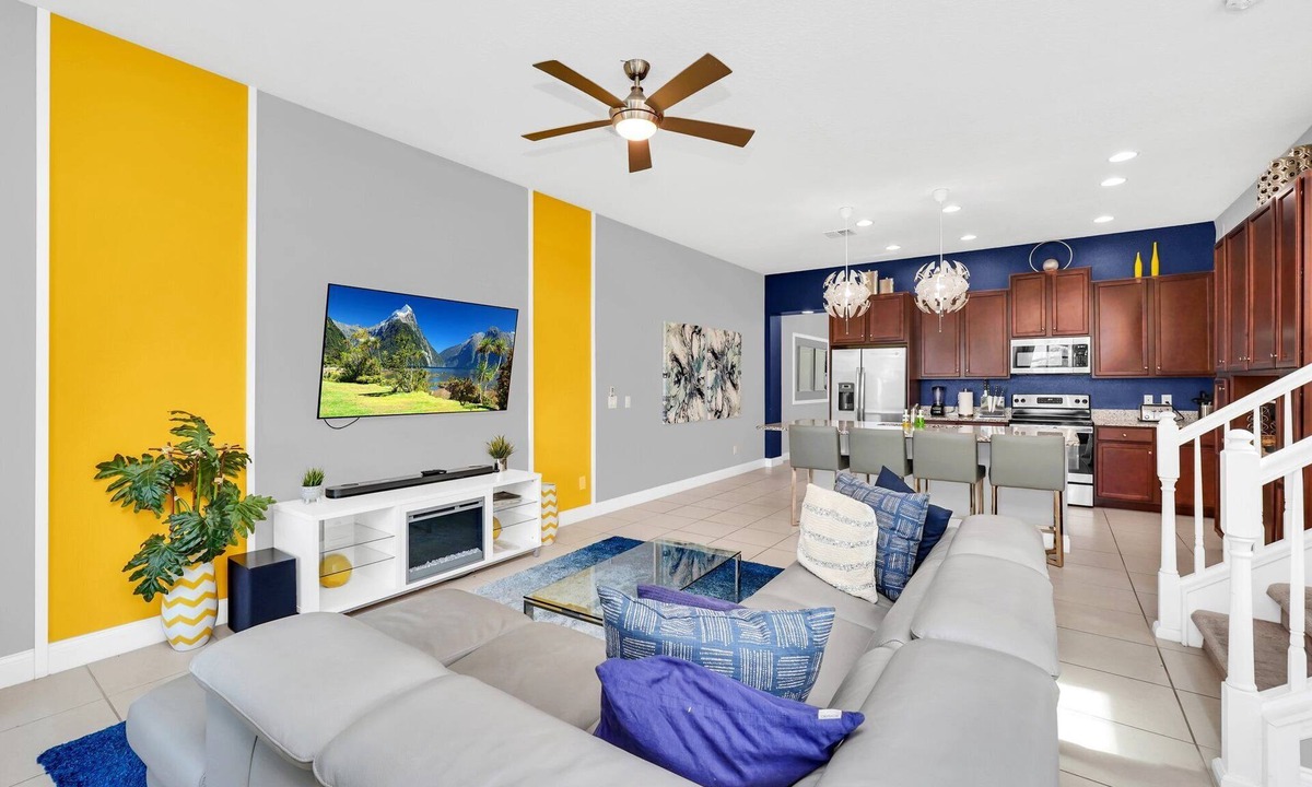 Sandy Ridge House | EV 202 - 5 Bed 4 Bath Townhome with Screened-In Splash Pool and Access to Amazin
