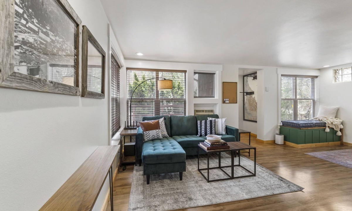 Wallace House | Evergreen Escape in Historic Wallace