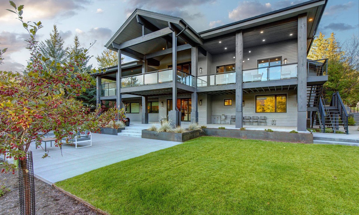 Park Meadows House | EXCEPTIONAL FAMILY HOME - CLOSE TO BOTH PC RESORT BASES