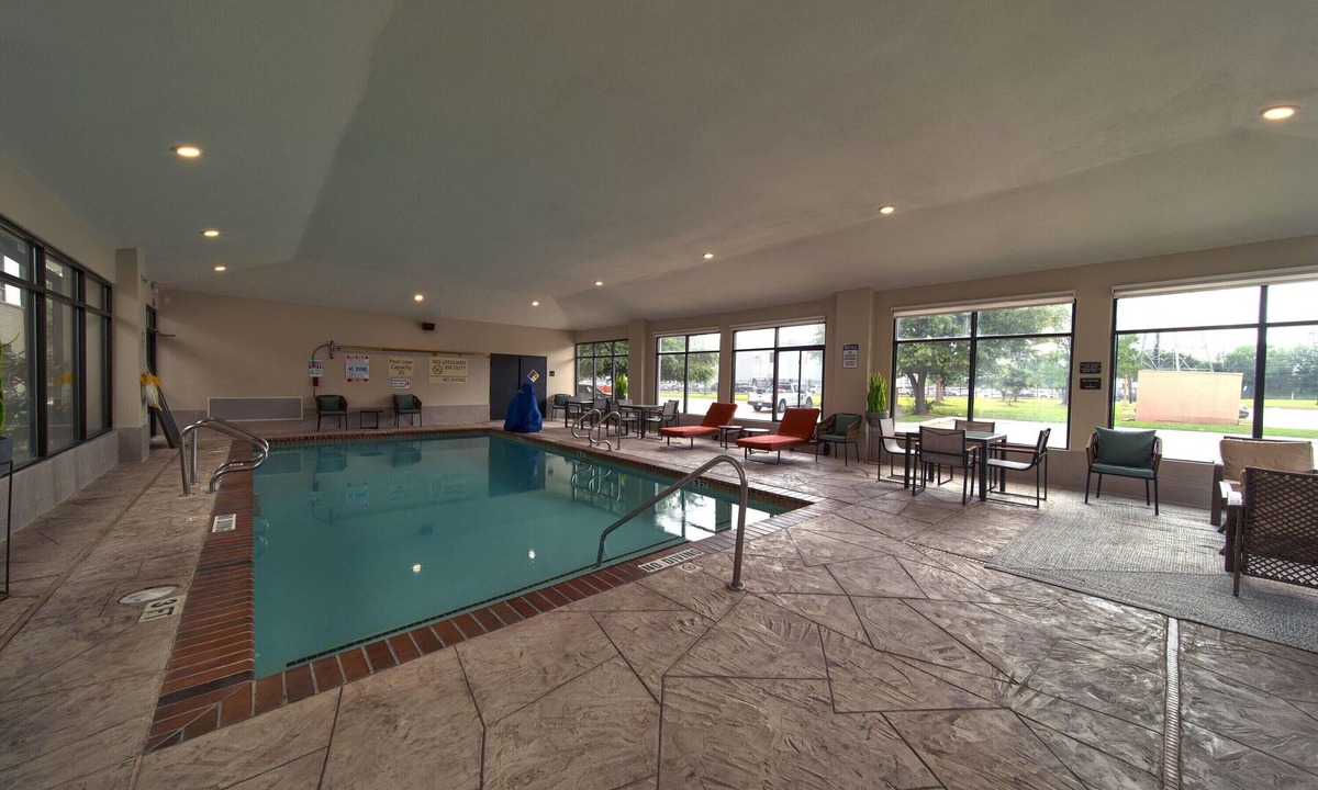 Houston Hotel | Explore Houston from 1 Bedroom Suite Near Mercer Botanic Gardens - 4.3 mi