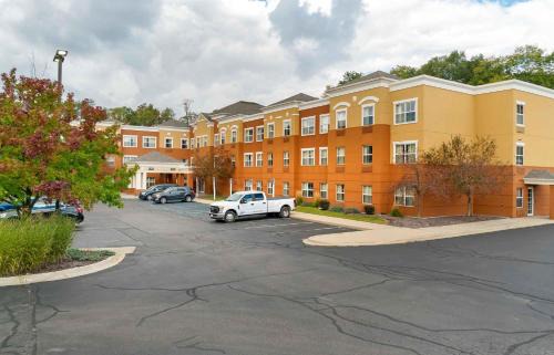 Northville Hotel | Extended Stay America Suites - Detroit - Novi - Orchard Hill Place