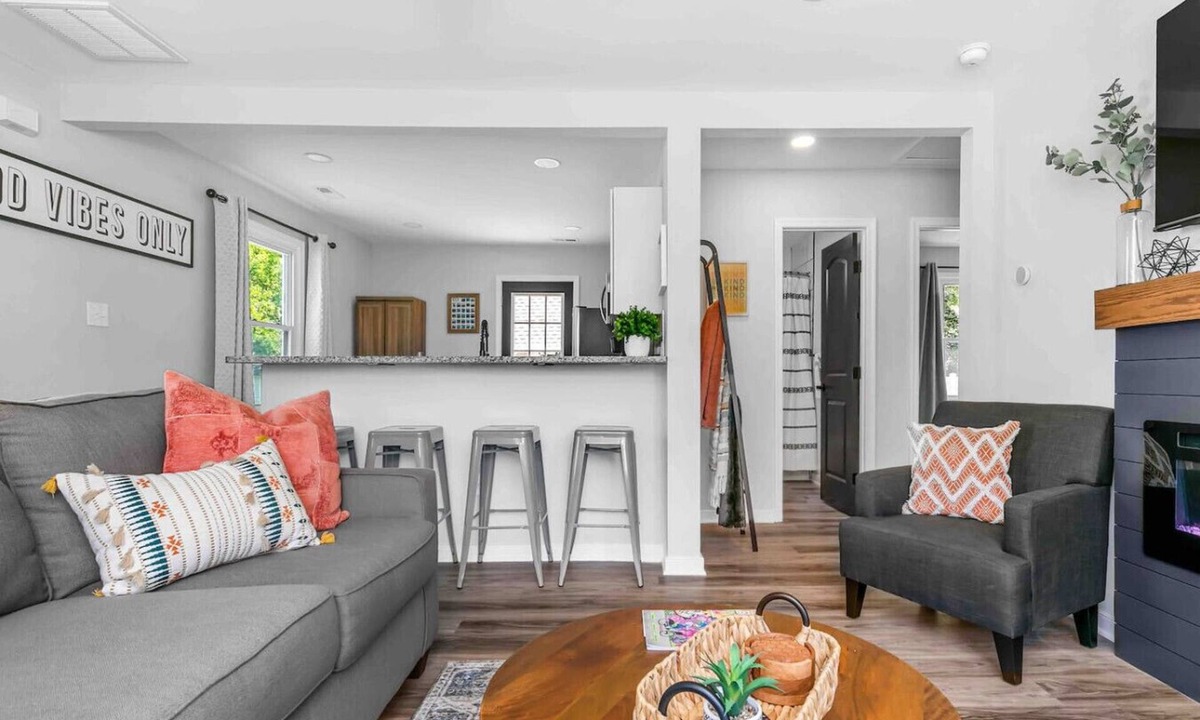 Montrose House | Extended Stay: Your Central Fulton Hill Oasis!