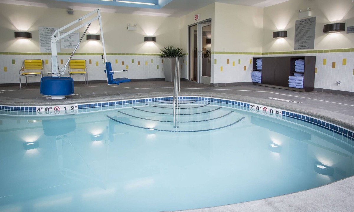 Waterloo Hotel | Fairfield Inn & Suites by Marriott Waterloo Cedar Falls