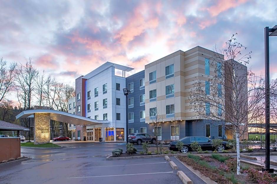 Eugene Hotel | Fairfield Inn & Suites by Marriott Eugene East/Springfield