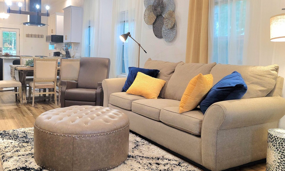 Woodland Heights House | Family Friendly Greater Heights Bungalow Near MAJOR INTERNATIONAL SPORTING EVENT Events