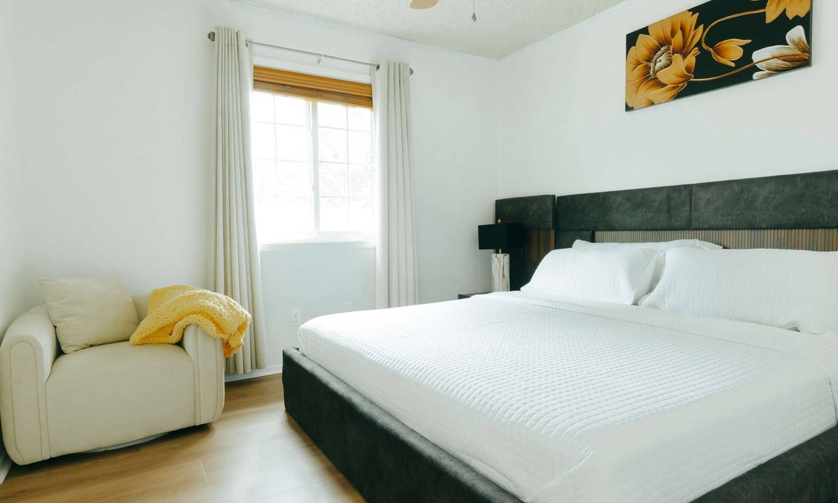 Nacogdoches Apartment | Family-Ready 2BR · Sleeps 6 · 2 Min to SFA