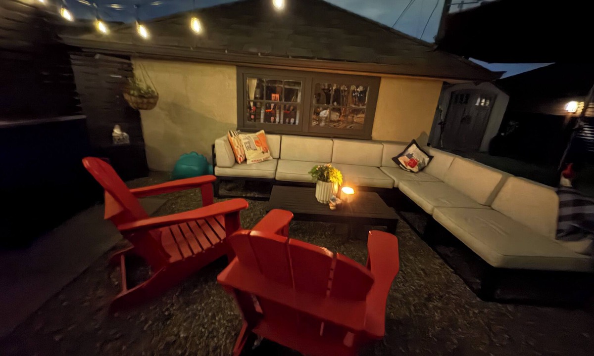 Sunset House | FIFA Basecamp | Bright 3 BDR Vancouver House | Direct Stadium/Airport Transit