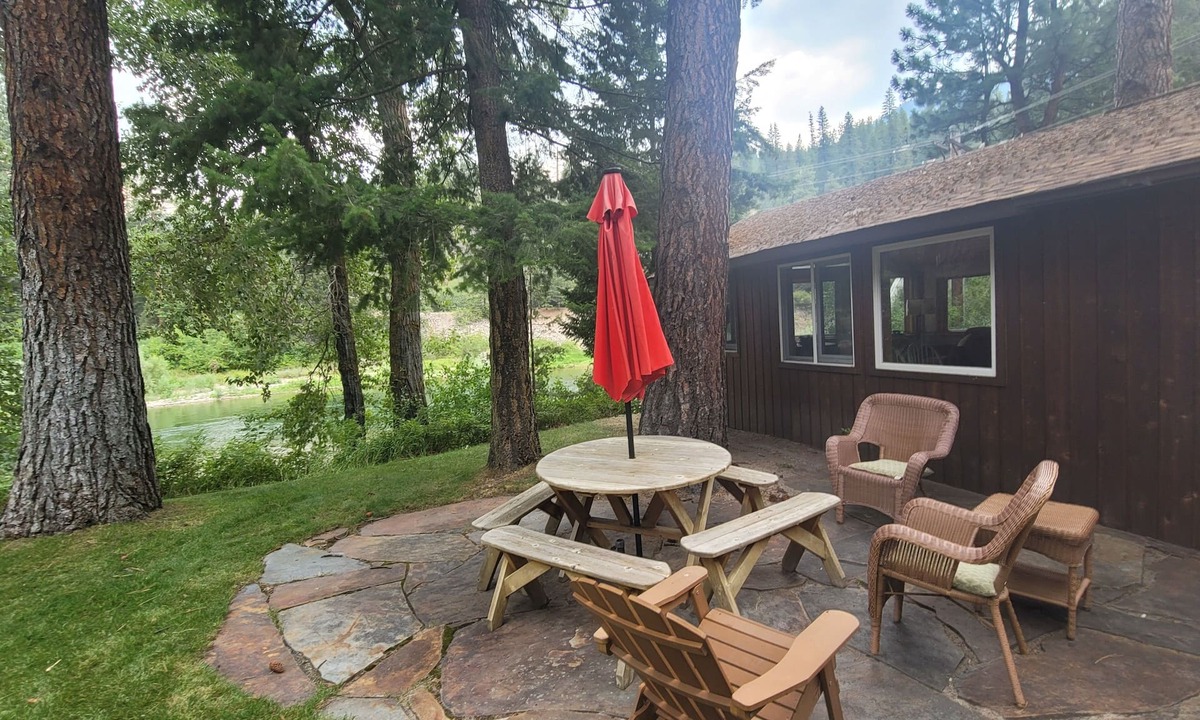 Missoula Cabin | Fish, float, or raft out of your front door, MT's wilderness at your fingertips!