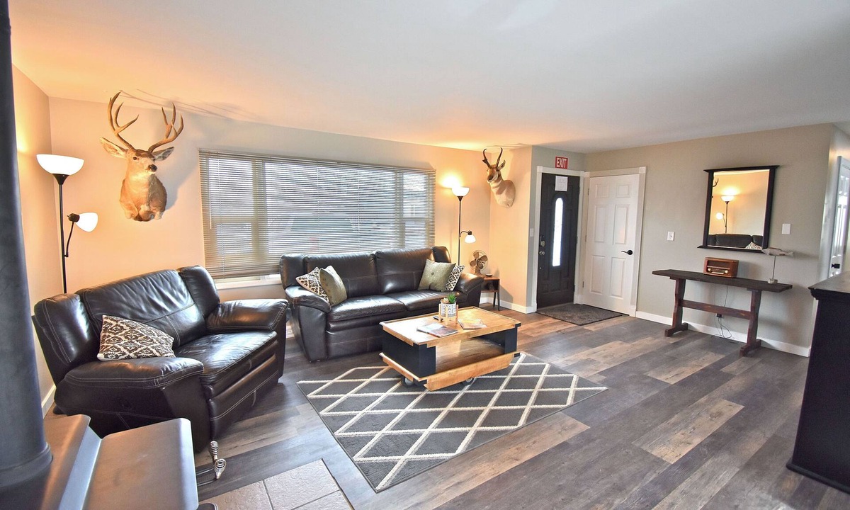 Manila Cottage | Flaming Gorge Home - Family, Fishing, Boating, Fun!