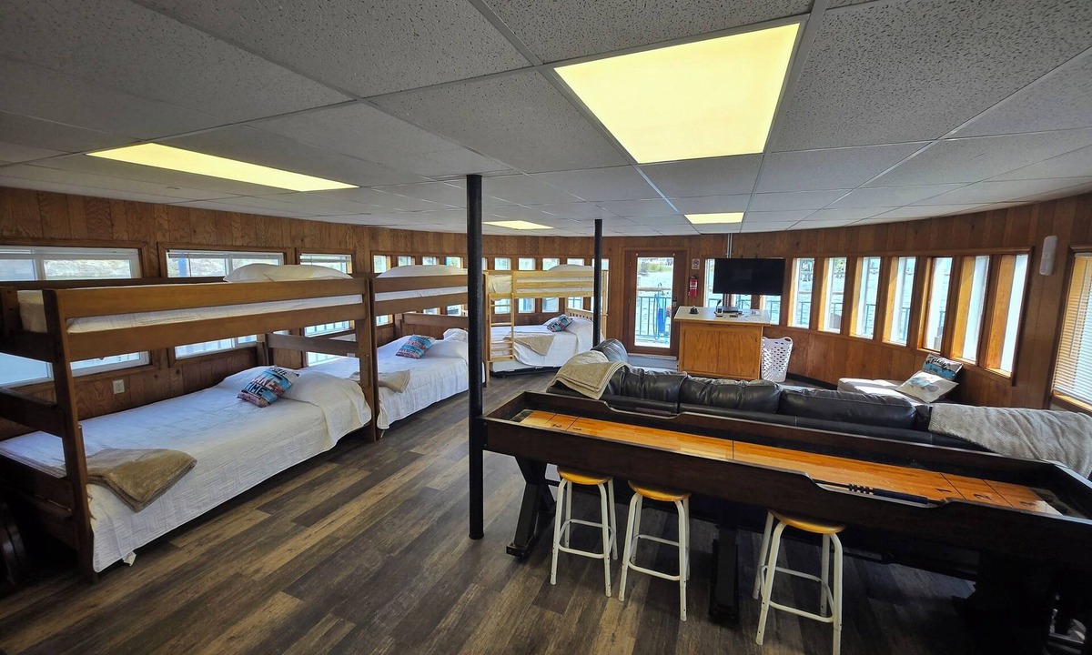 Somers Boat Rental | FLOATING HOUSE on Flathead Lake, kayaks, rooftop decks, watercraft rentals!
