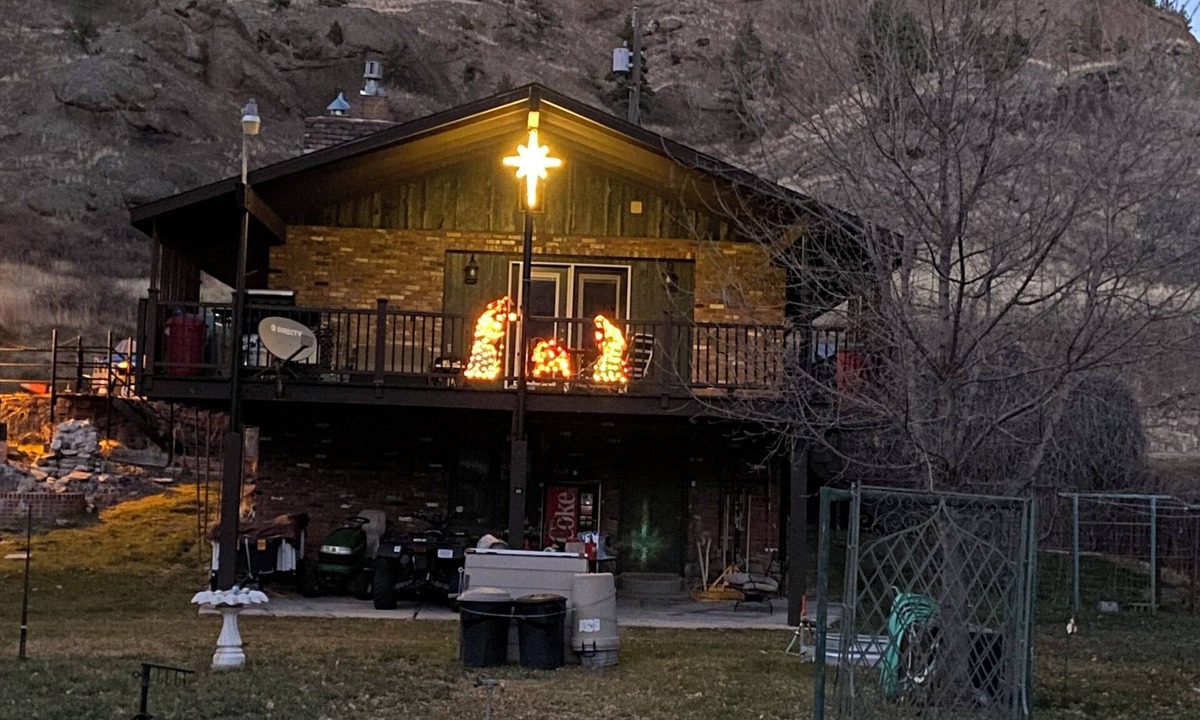 Cascade House | Fly Fishing & Relaxing along the Missouri River/Big Belt Mountains of Montana.