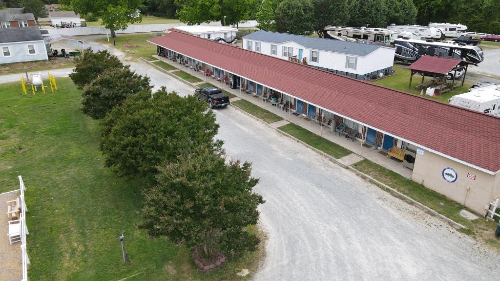 Four Oaks Hotel | Four Oaks Lodging