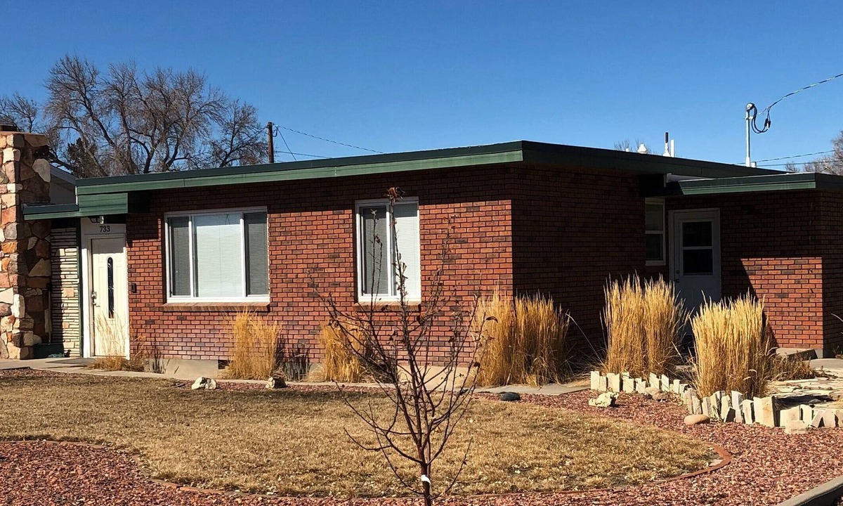 Powell House | Fully renovated house next to Southside Park - quiet location off of main street