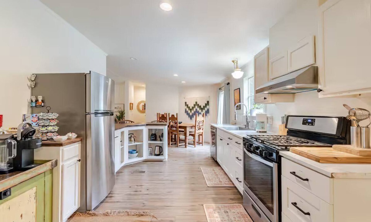 Wimberley House | Gated River Access at Blanco River, Big Cottage in Wimberley - 9 min to Square