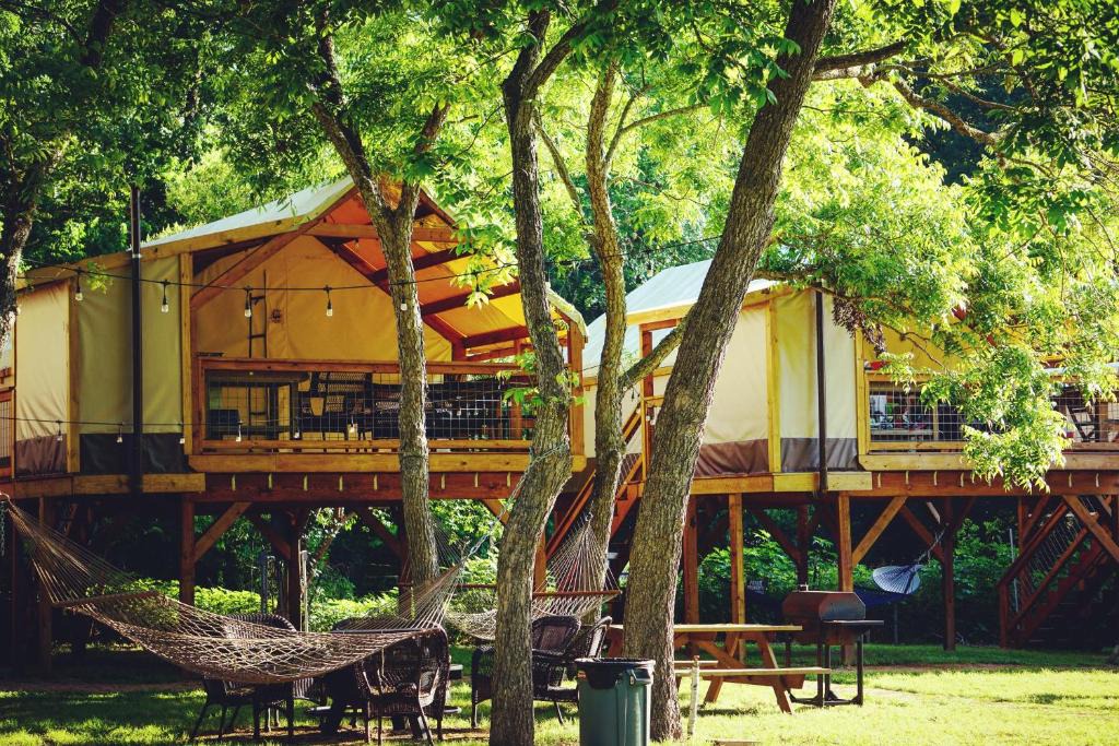 Seguin House | Geronimo Creek Retreat Getaway Cabin #2