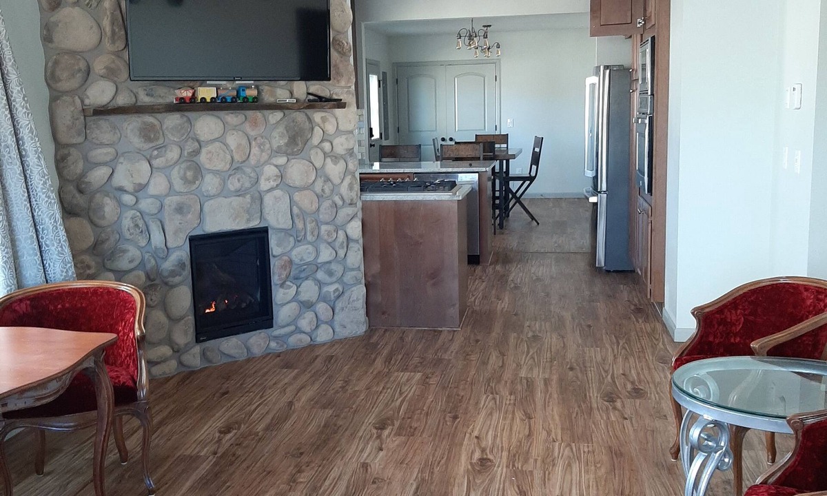 Saratoga House | Get away from the hustle and bustle in an outdoor paradise!
