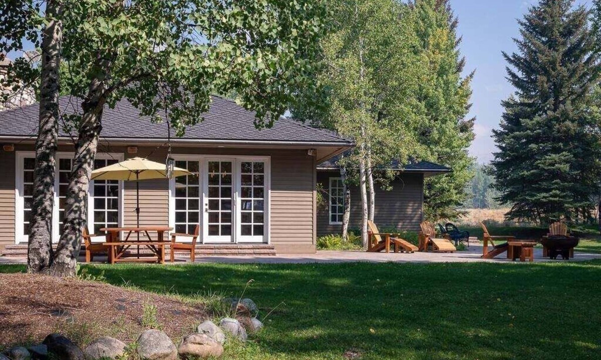 Sun Valley House | Gimlet Family Home | Close to Lift with Hot Tub!