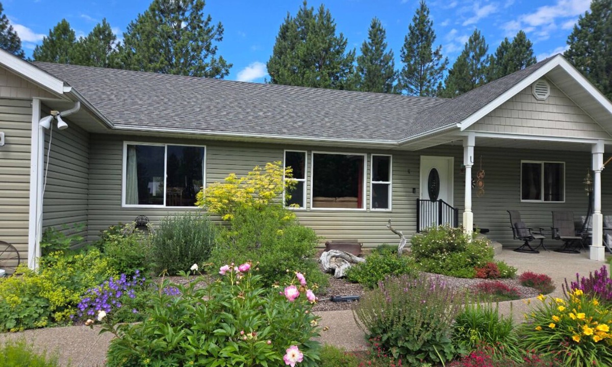 Columbia Falls House | Glacier is OPEN! Close to West Glacier! Some DATES AVAILABLE! COZY, QUIET!