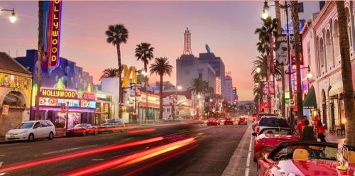 Hollywood Apartment | Glam 2BR Apt with Iconic View of Hollywood Sign