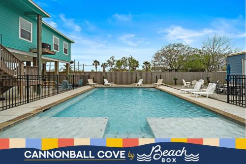 San Leon House | Gorgeous Home with Huge Private Pool and Game Room