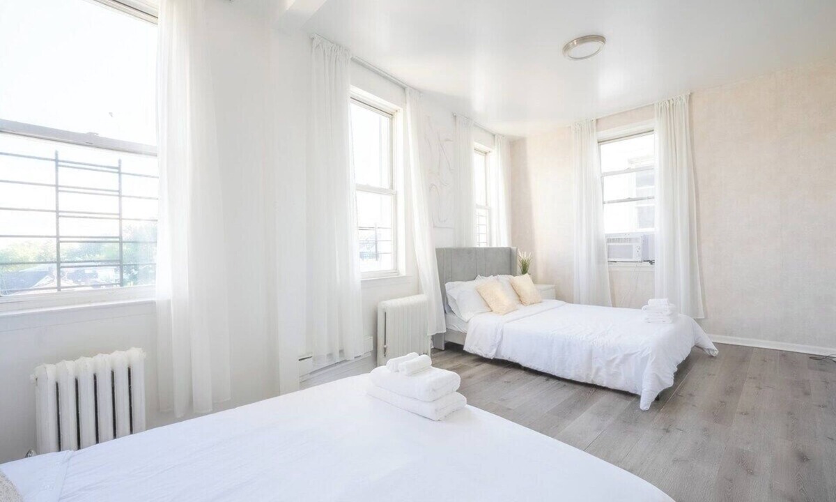 Southeast Yonkers Apartment | Gorgeous NYC Home - Prime Location + Easy Parking!