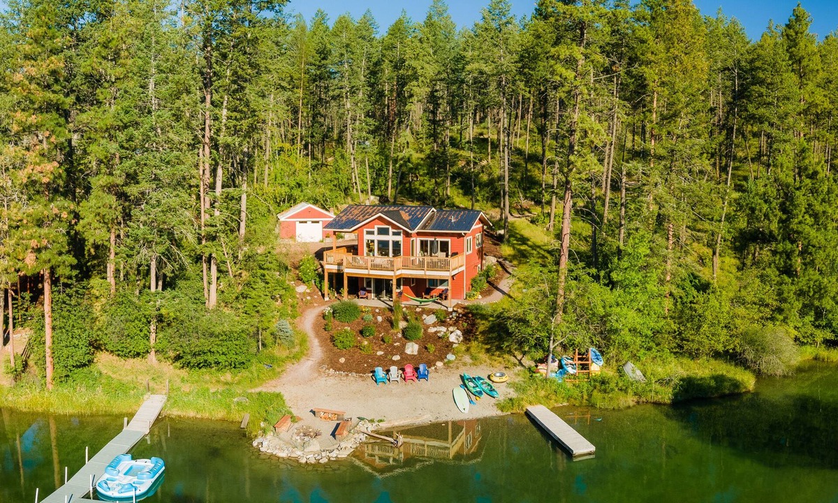 Lakeside House | Graham Getaway on Flathead Lake