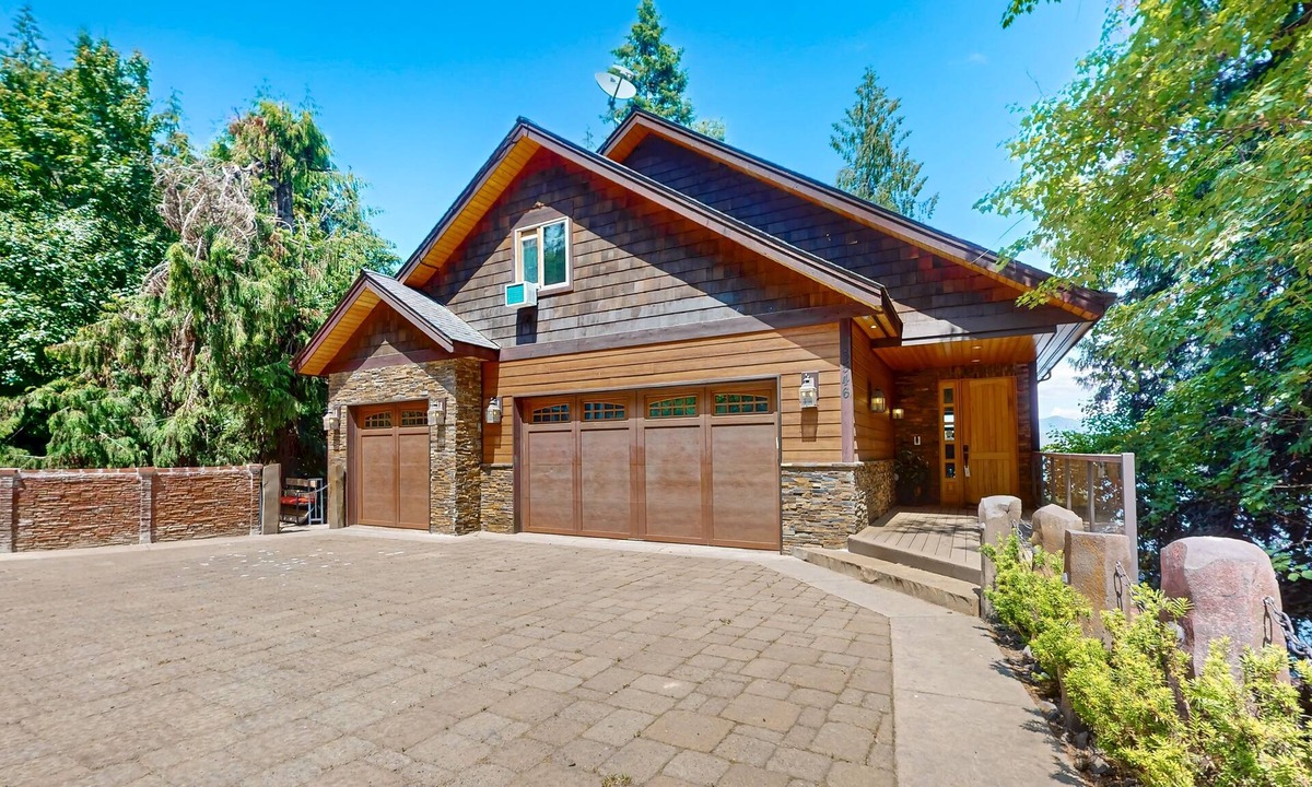 Hayden View Estates House | Grand lakeside home with private hot tub, sauna, game room & home theater
