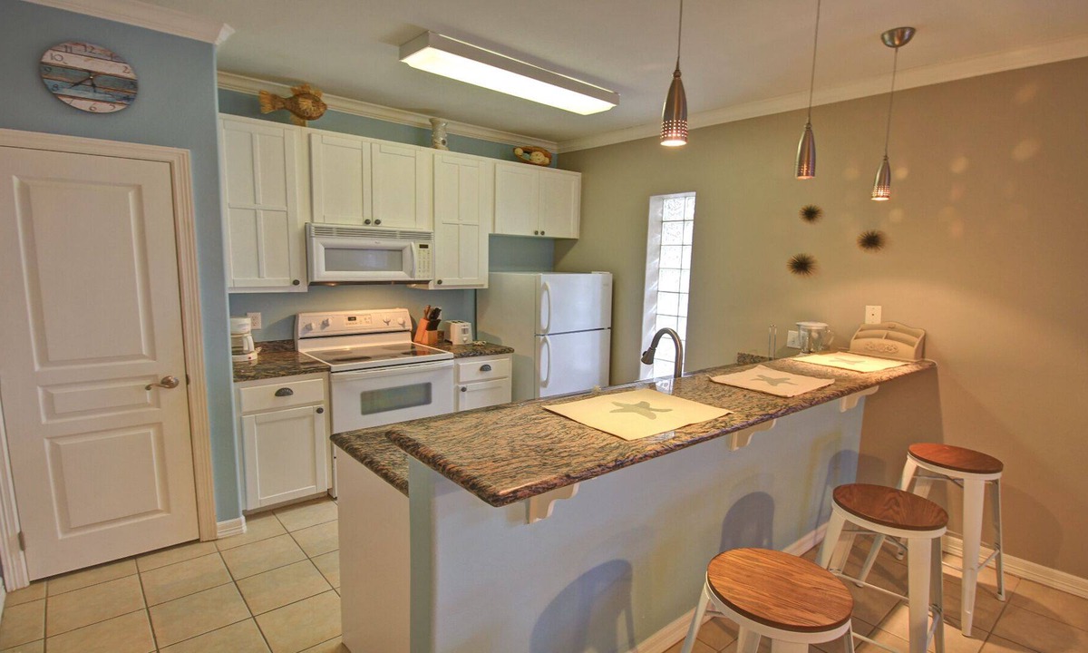 South Padre Island Condo | Great Winter Rates Just 220 steps to the beach