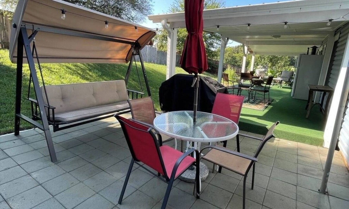 Charlotte House | Grill Patio Pet Friendly 3BR