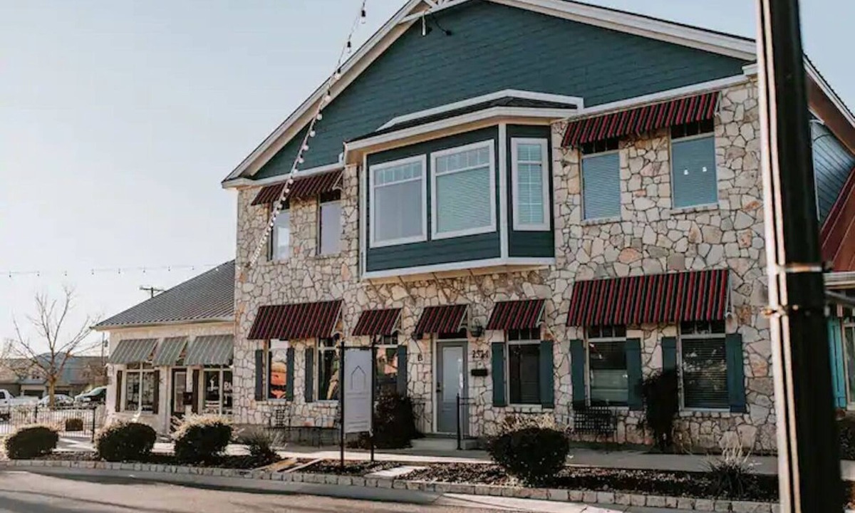 Gruene Apartment | GrueneGusthaus#1| Private Condo +Golf Cart Rentals