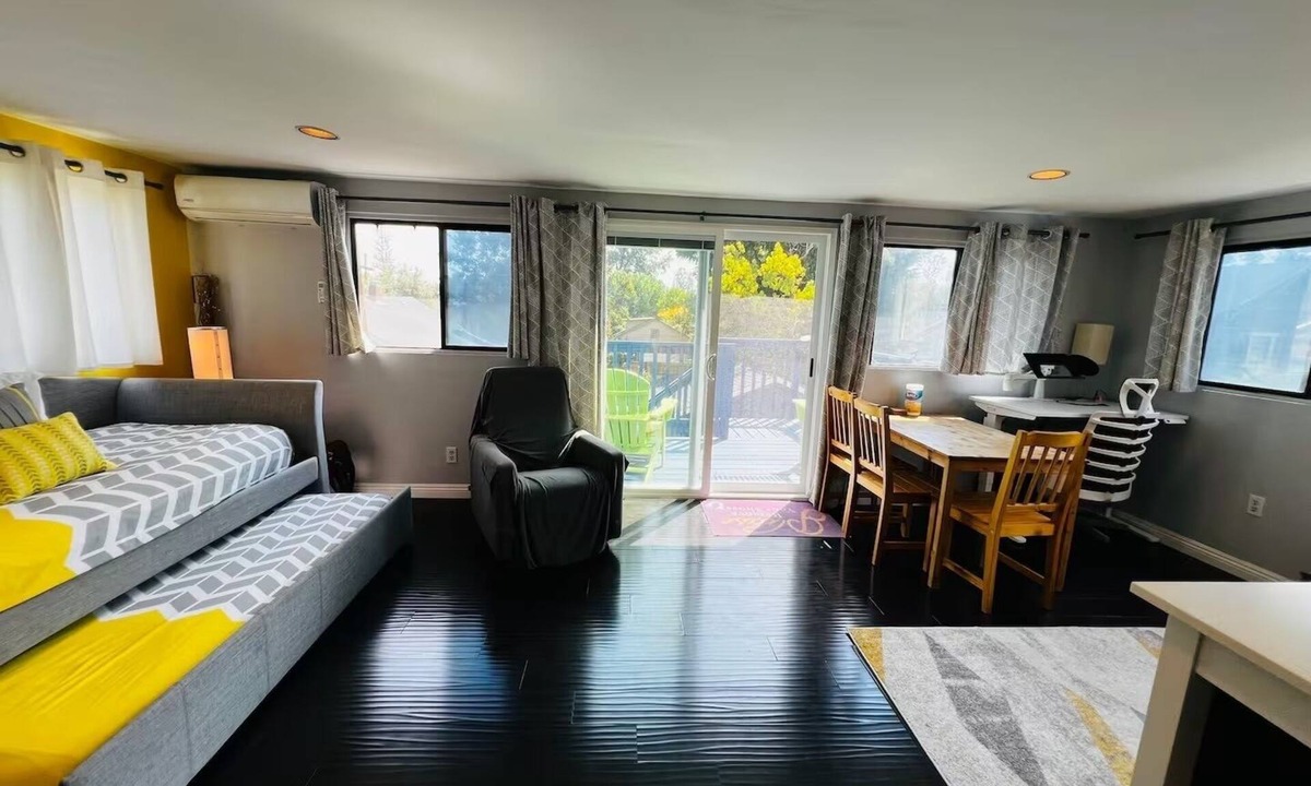 South Pasadena Apartment | Guest Suite Annex in the charming upscale South Pasadena