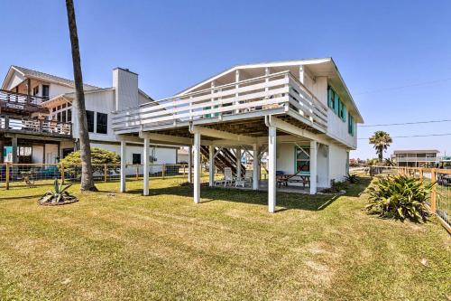 Galveston House | Gulf Coast Views! Coastal Winter Gem in Galveston