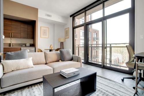 H Street Corridor Apartment | H St Studio w Rooftop Pool Gym nr Metro WDC-511