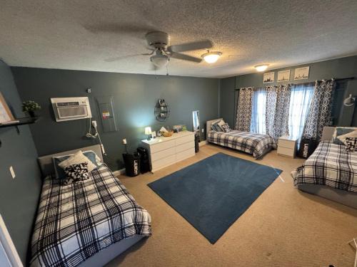 Charlotte House | Hakuna Matata Hostel Shared Room