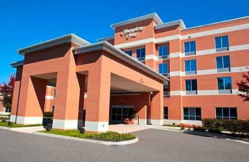Coliseum Central Hotel | Hampton Inn Hampton-Newport News