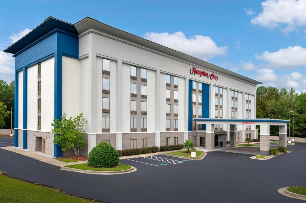 Dentsville Hotel | Hampton Inn Columbia Northeast-Fort Jackson Area
