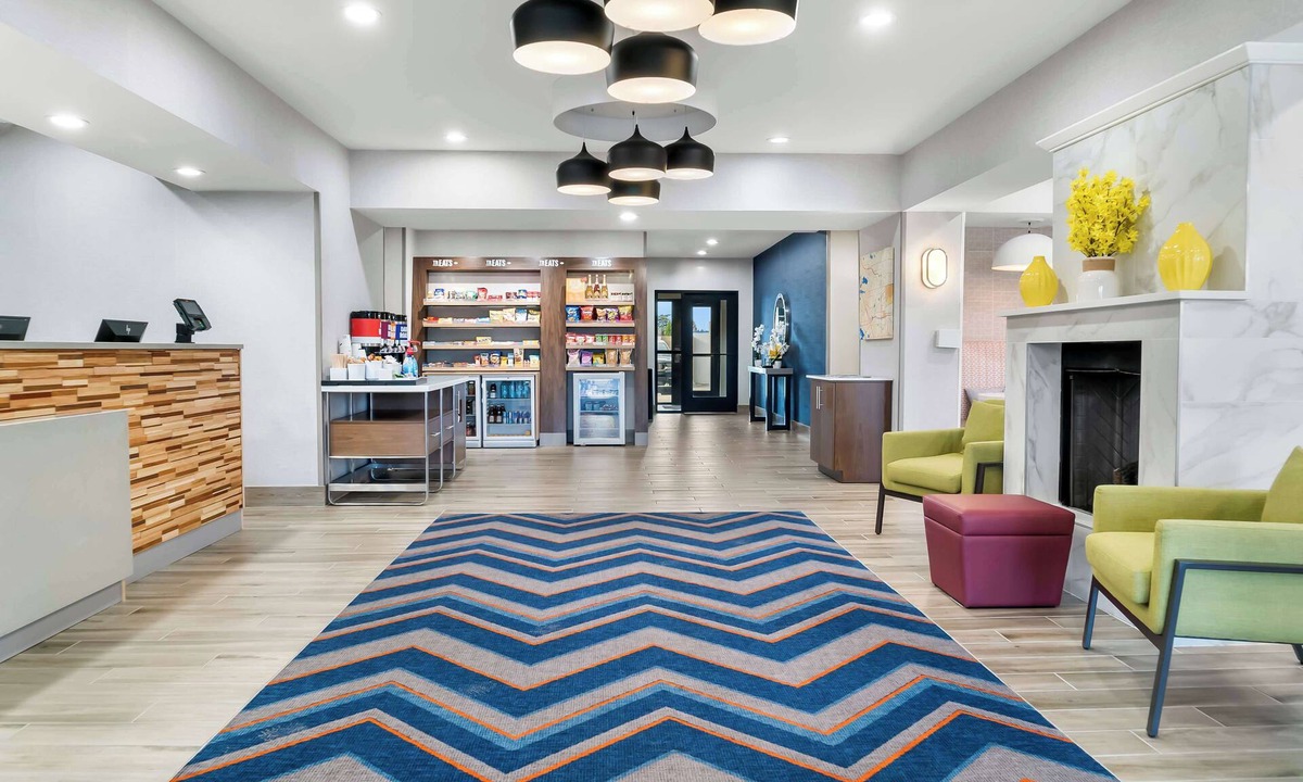 Auburn Hills Hotel | Hampton Inn Detroit/Auburn Hills-North