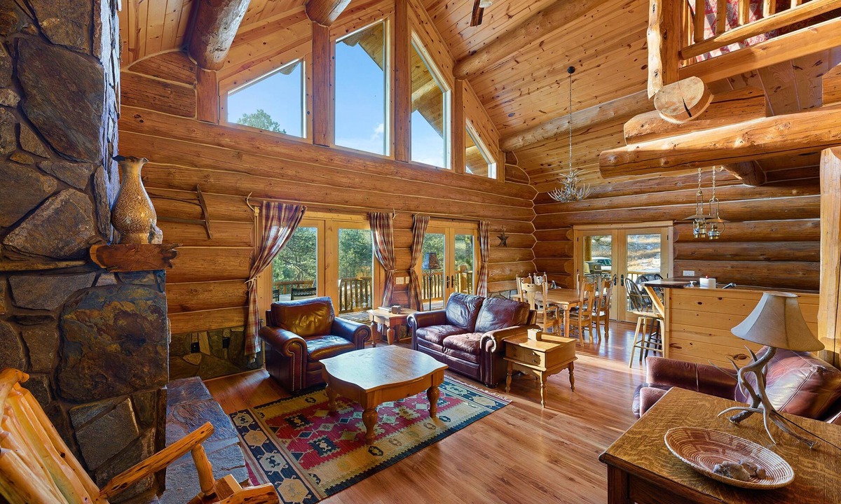 Custer Cabin | Hand-Hewn Log Cabin on 21 Secluded Acres. 1 Mile from Wind Cave NP
