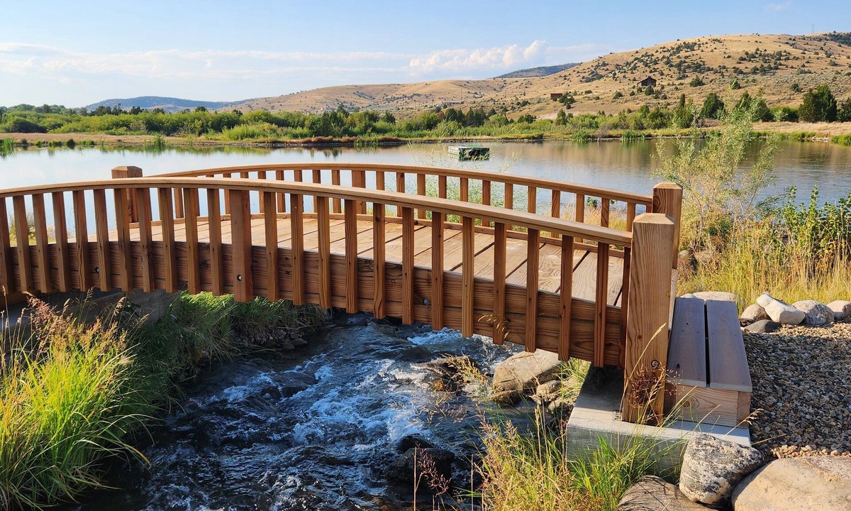 Alder Cabin | Hangman’s Guest Ranch - Meadowlark Cabin. Entire cabin by historic Virginia City