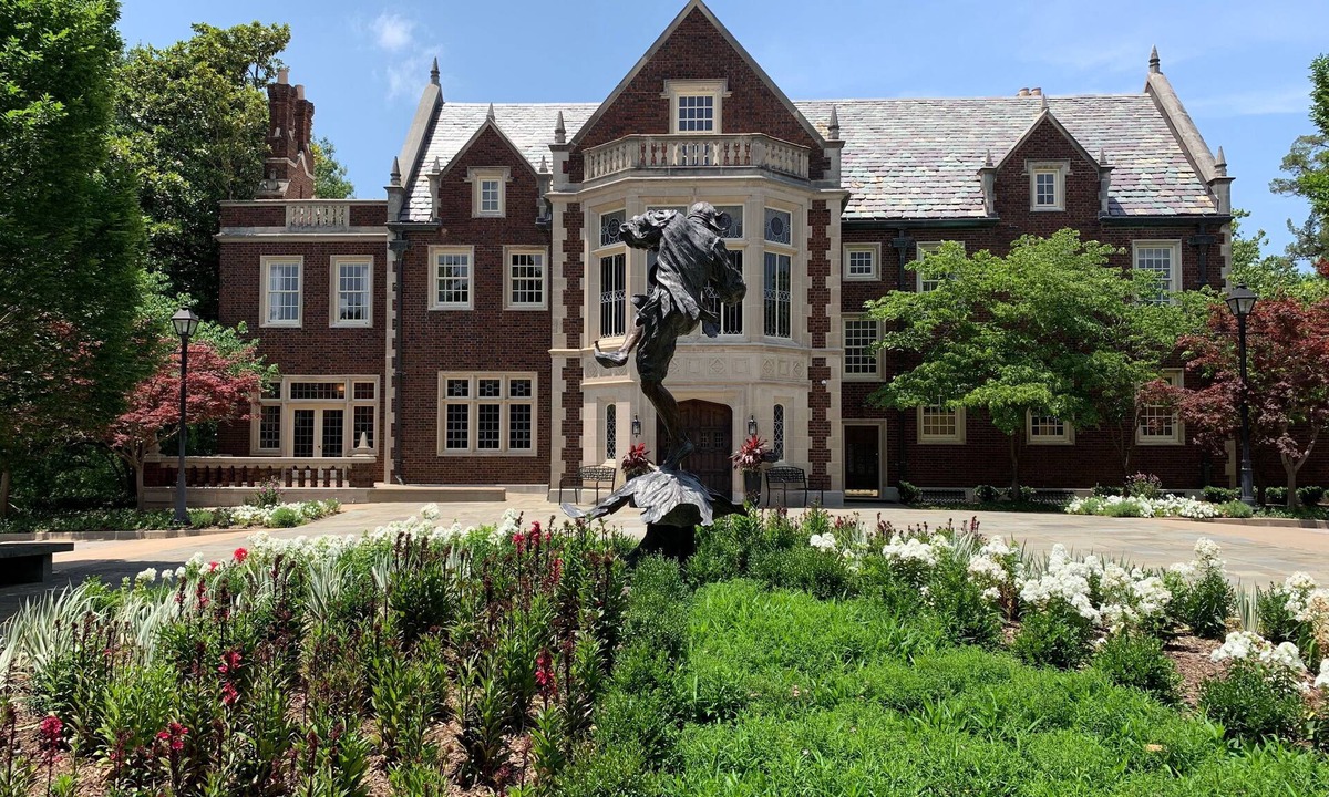 Maple Ridge Bed & Breakfast | Harwelden Mansion