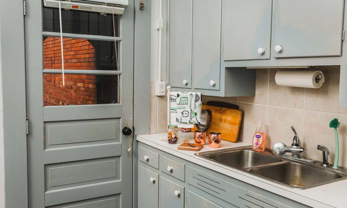 Huntingburg Apartment | Heaven on 4th