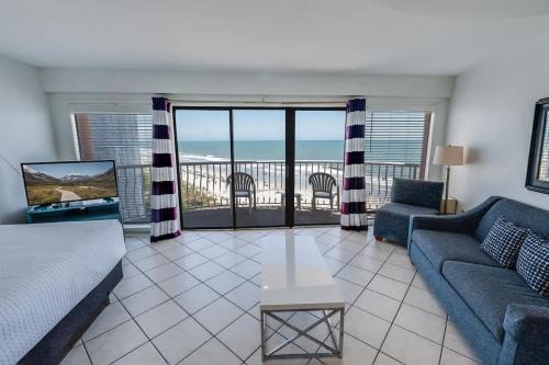 Myrtle Beach House | High Floor - Direct Oceanfront with Amazing Views!