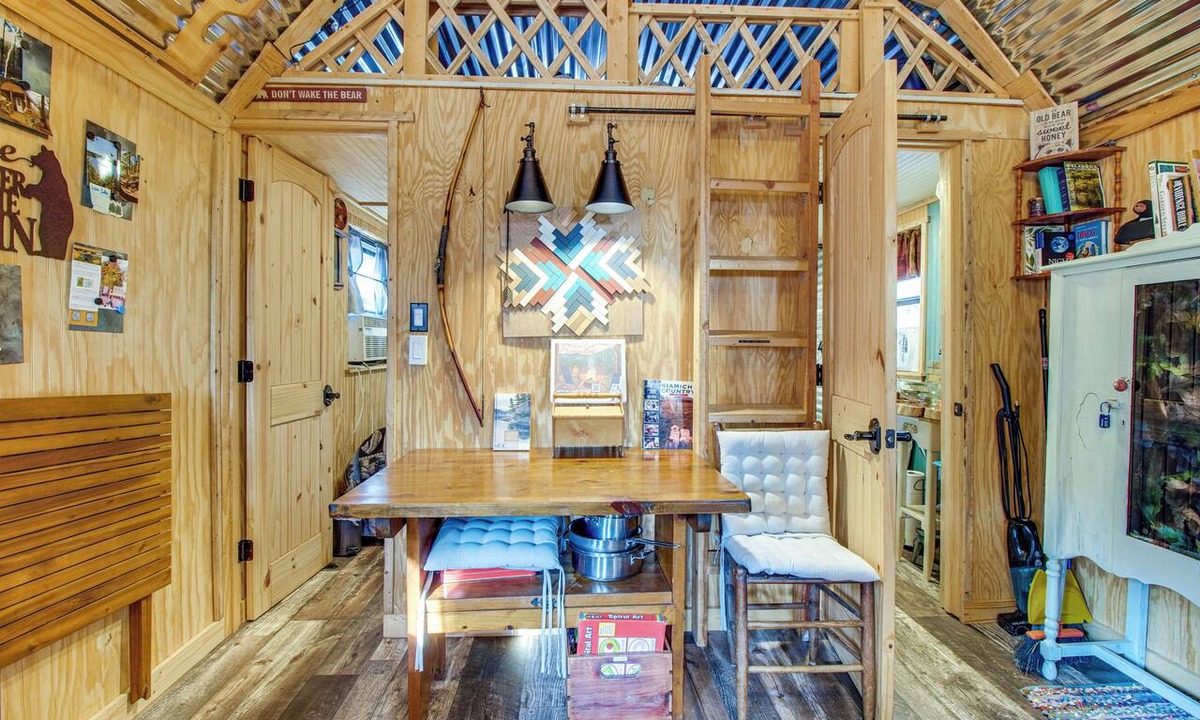 Summerfield Cottage | Hike the Ouachitas! Remote Mtn Hideaway w/Trails