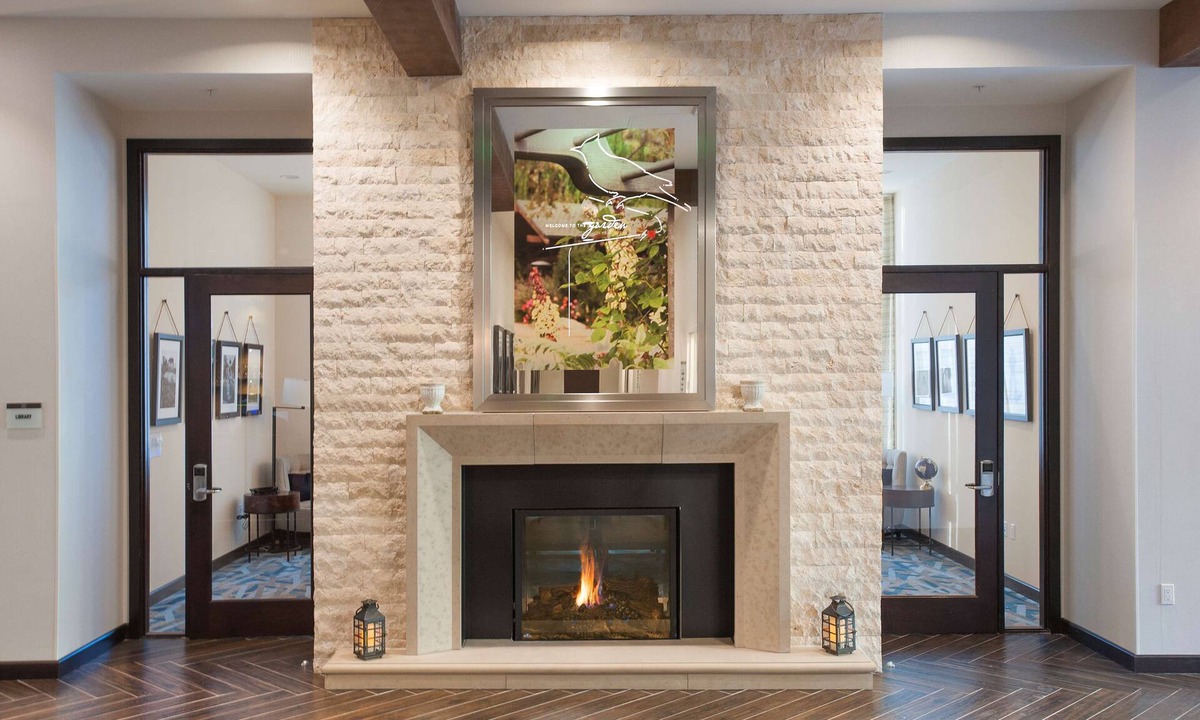 Downtown Burbank Hotel | Hilton Garden Inn Burbank Los Angeles