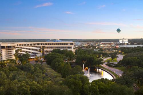 Lake Buena Vista Resort | Hilton Orlando Lake Buena Vista - Disney Springs™ Area