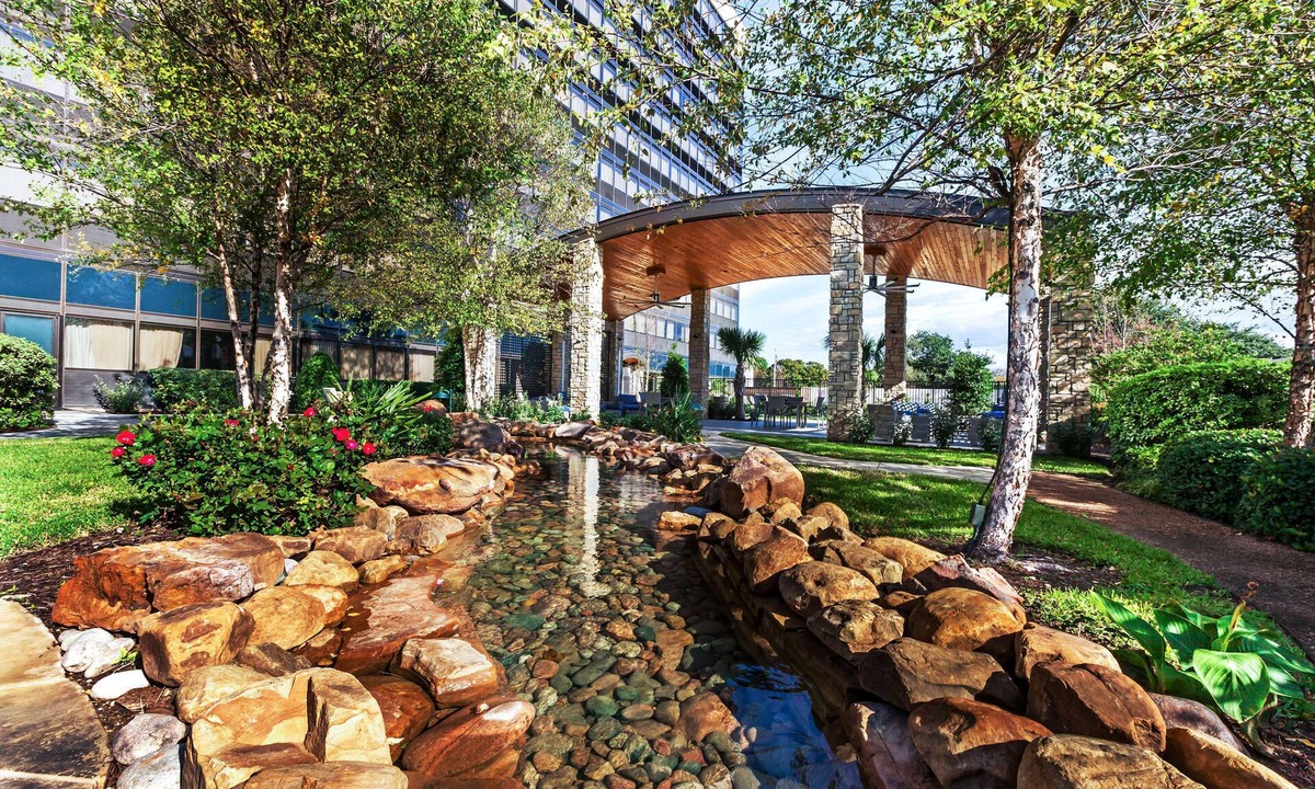 Brazos Hotel | Hilton Waco